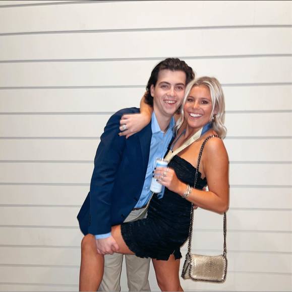 Meet your Posher, Emma - Picture 1 of 1